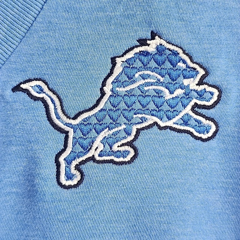 Detroit Lions ❤️ embroidered logo tshirt